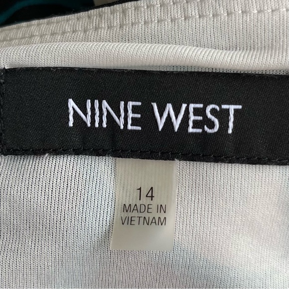 •Nine West• Leafy Patterned Shift Dress - Size 14 - Picture 2 of 8